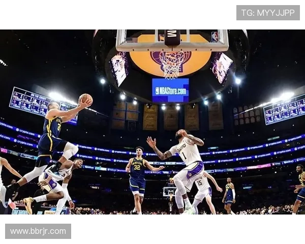 NBA季后赛激战正酣，詹姆斯携手戴维斯力求突破，勇士冲击总决赛席位 - 副本 - 副本 - 副本